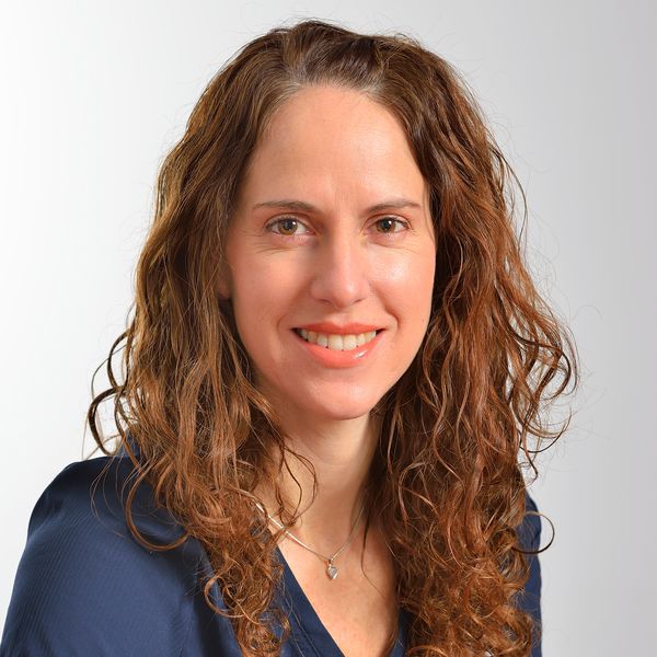 Dr Florencia Steinvarcel
