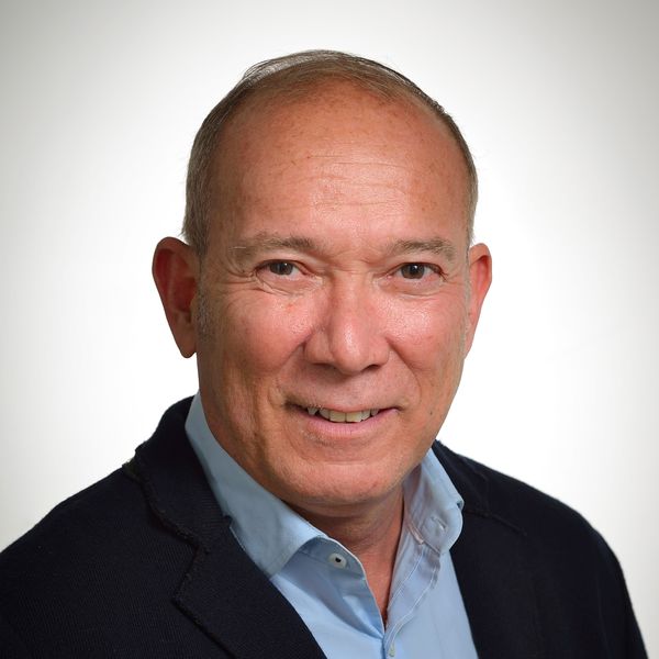 Dr William Gauthier
